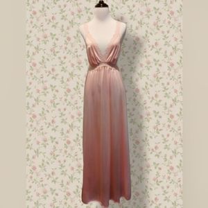 Beautiful Vintage Nightgown